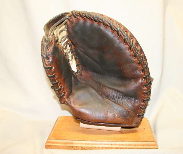 George Sisler Rawlings GS Single Tunnel Web Front